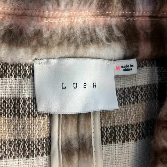 Lush Plaid Faux Fur Wool Coat, sz Medium. - Picture 7 of 15